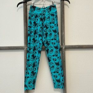 👙🕶️🌞Liquido Yoga Leggings (size small) 2 for 12.00